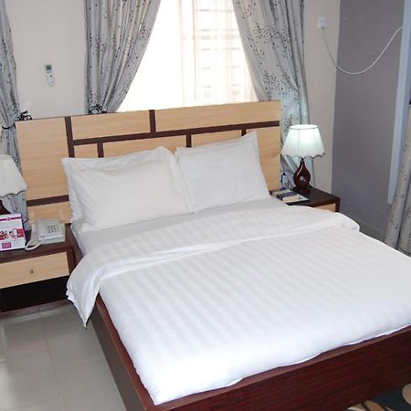Koraf Hotels Абуджа Экстерьер фото
