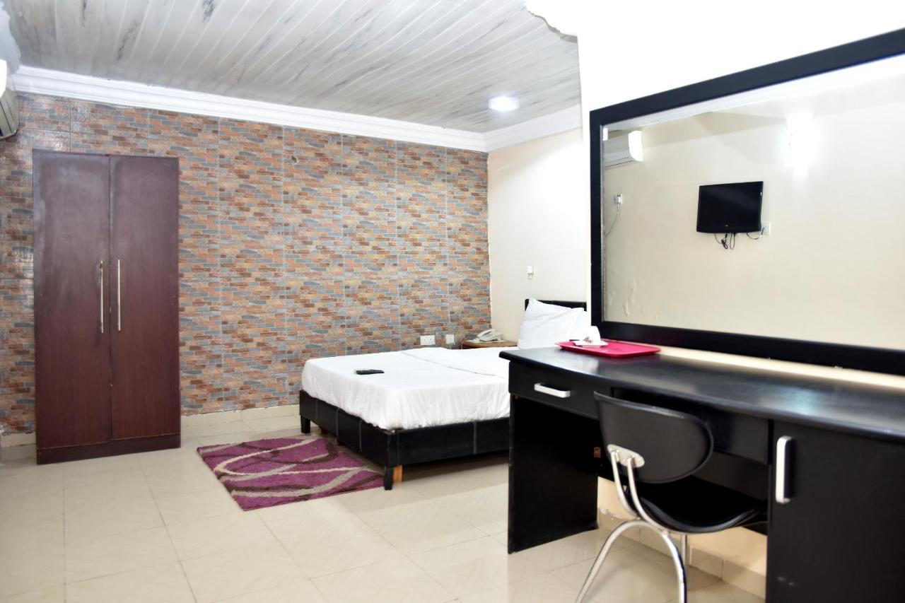 Koraf Hotels Абуджа Экстерьер фото
