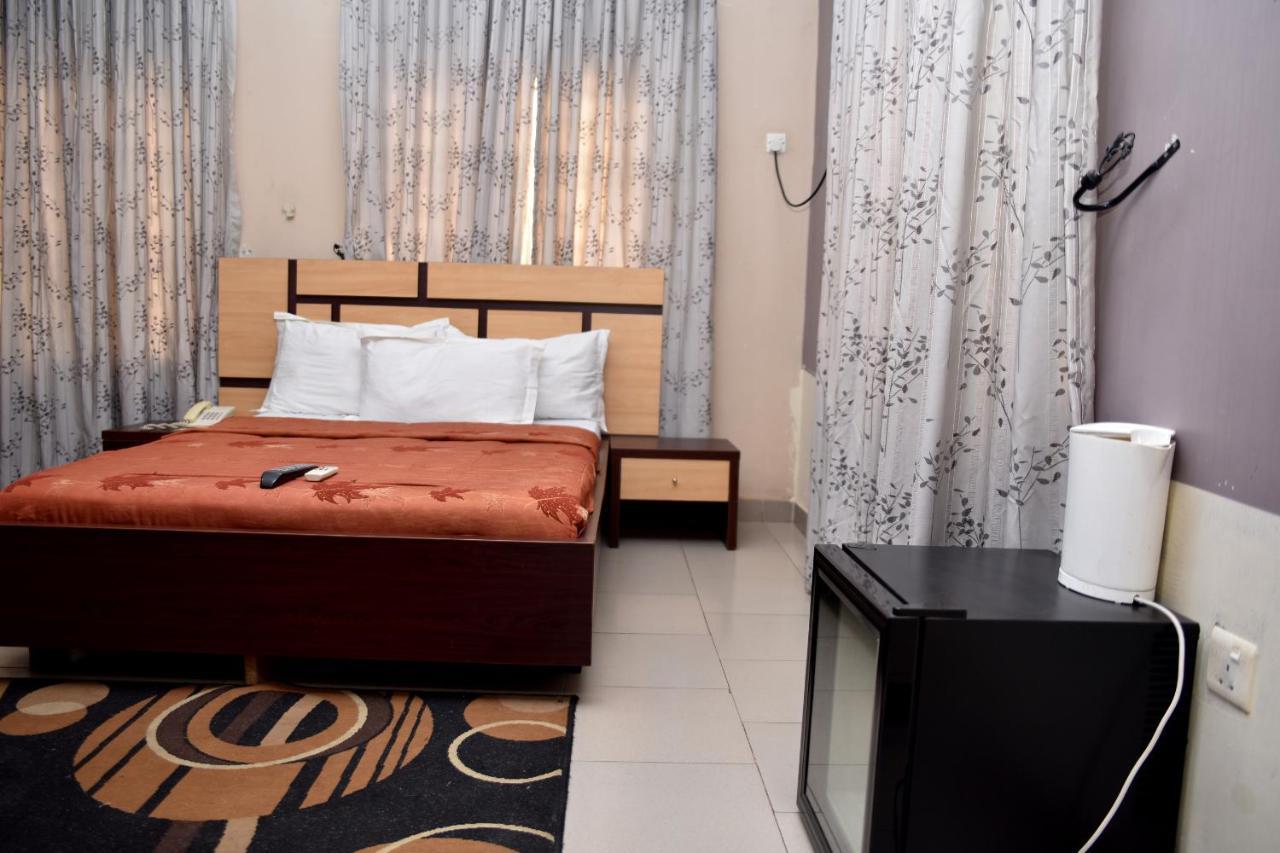 Koraf Hotels Абуджа Экстерьер фото
