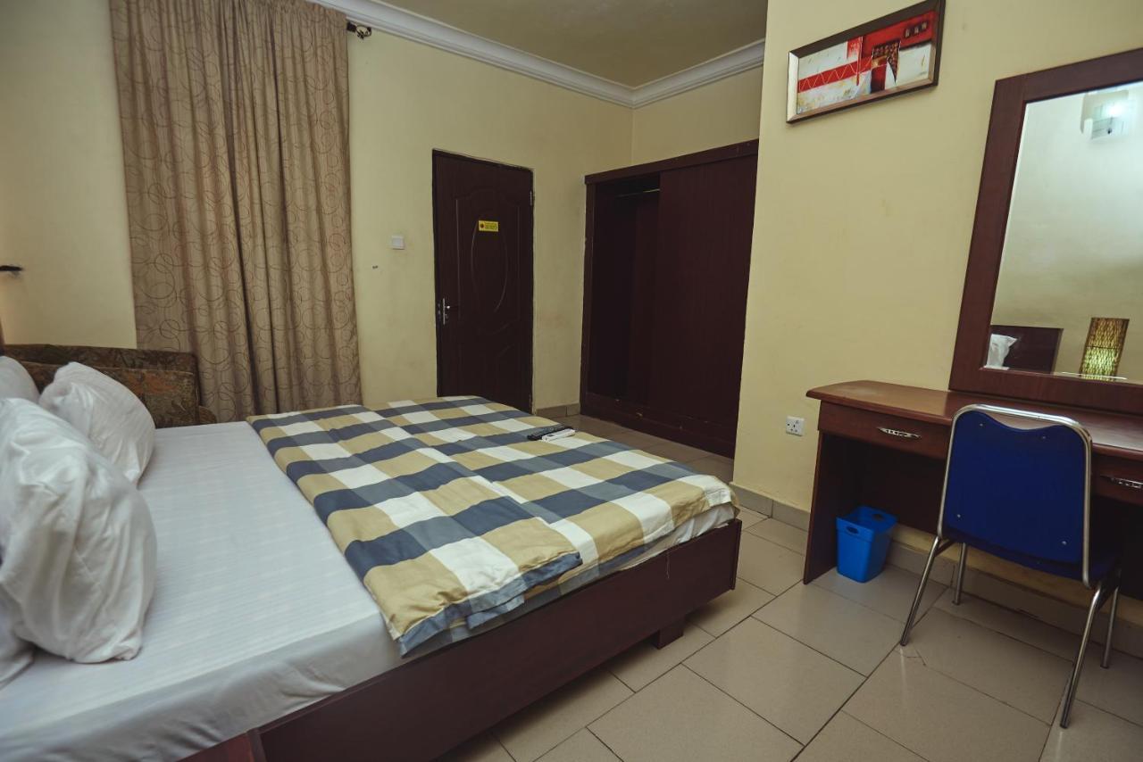 Koraf Hotels Абуджа Экстерьер фото