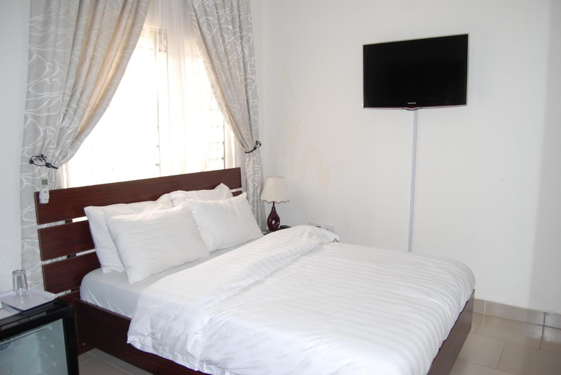 Koraf Hotels Абуджа Экстерьер фото